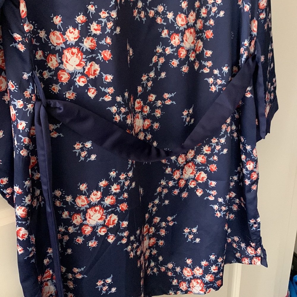 morgan lane x fabfitfun polyester robe - Picture 5 of 6
